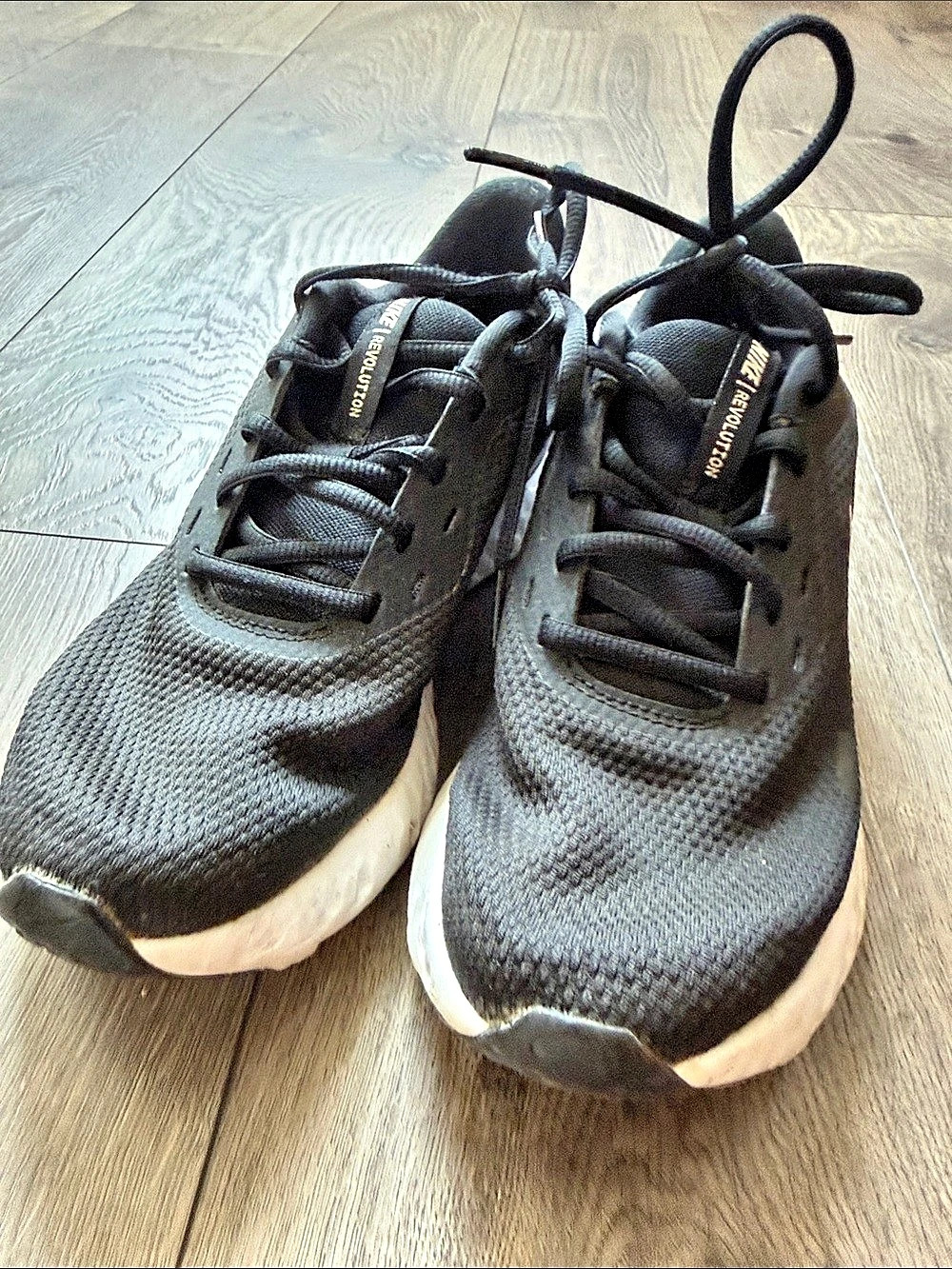 Nike Revolution 5 Black & White Athletic Shoes